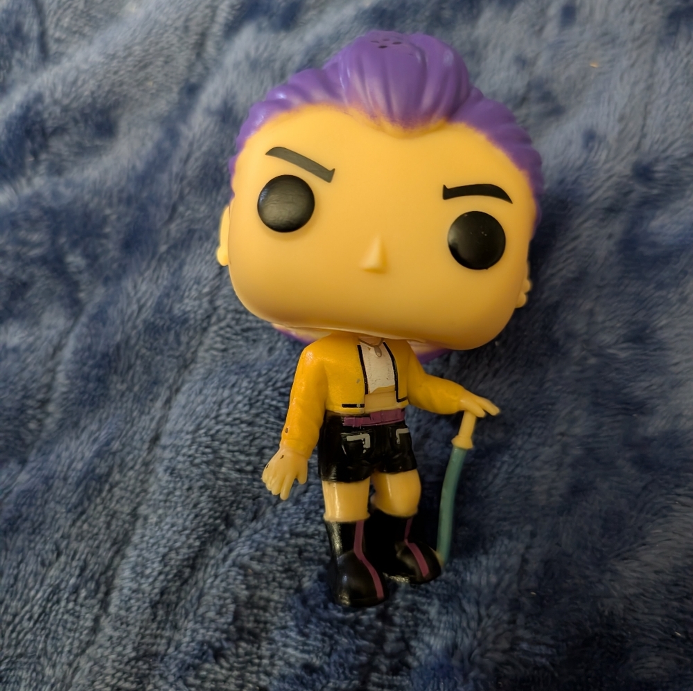 New Rumi Purple-Haired K-pop Demon Hunters Vinyl Pop Figure